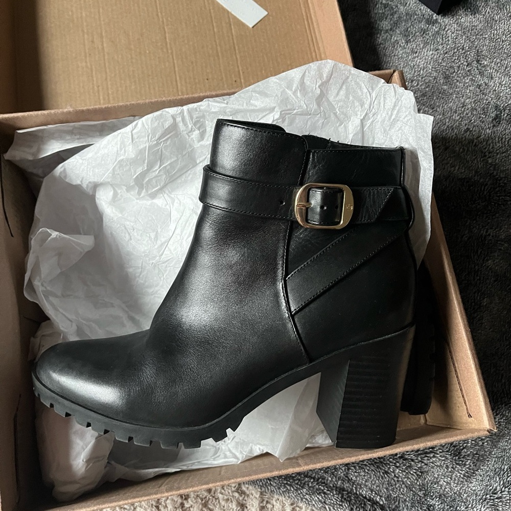 Giani Bernini Womens Katya Leather Memory Foam Black Zipper Booties Size 7M